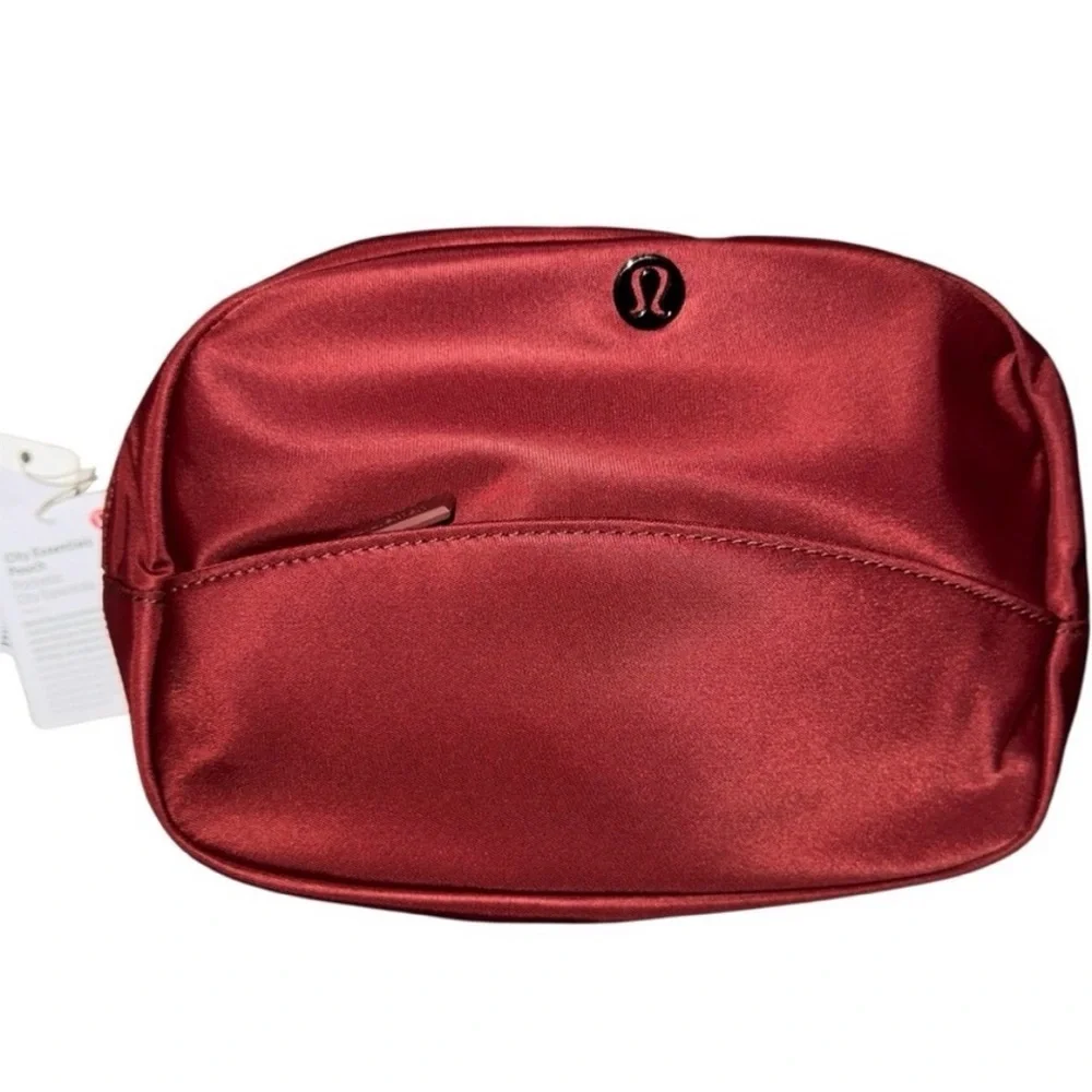NWT Lululemon  Cranberry Pouch SOLD OUT - Picture 4 of 7